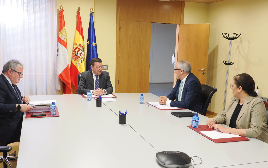 Consejo Comarcal y Junta de Castilla y León revisarán el cumplimiento del convenio marco firmado en 2020